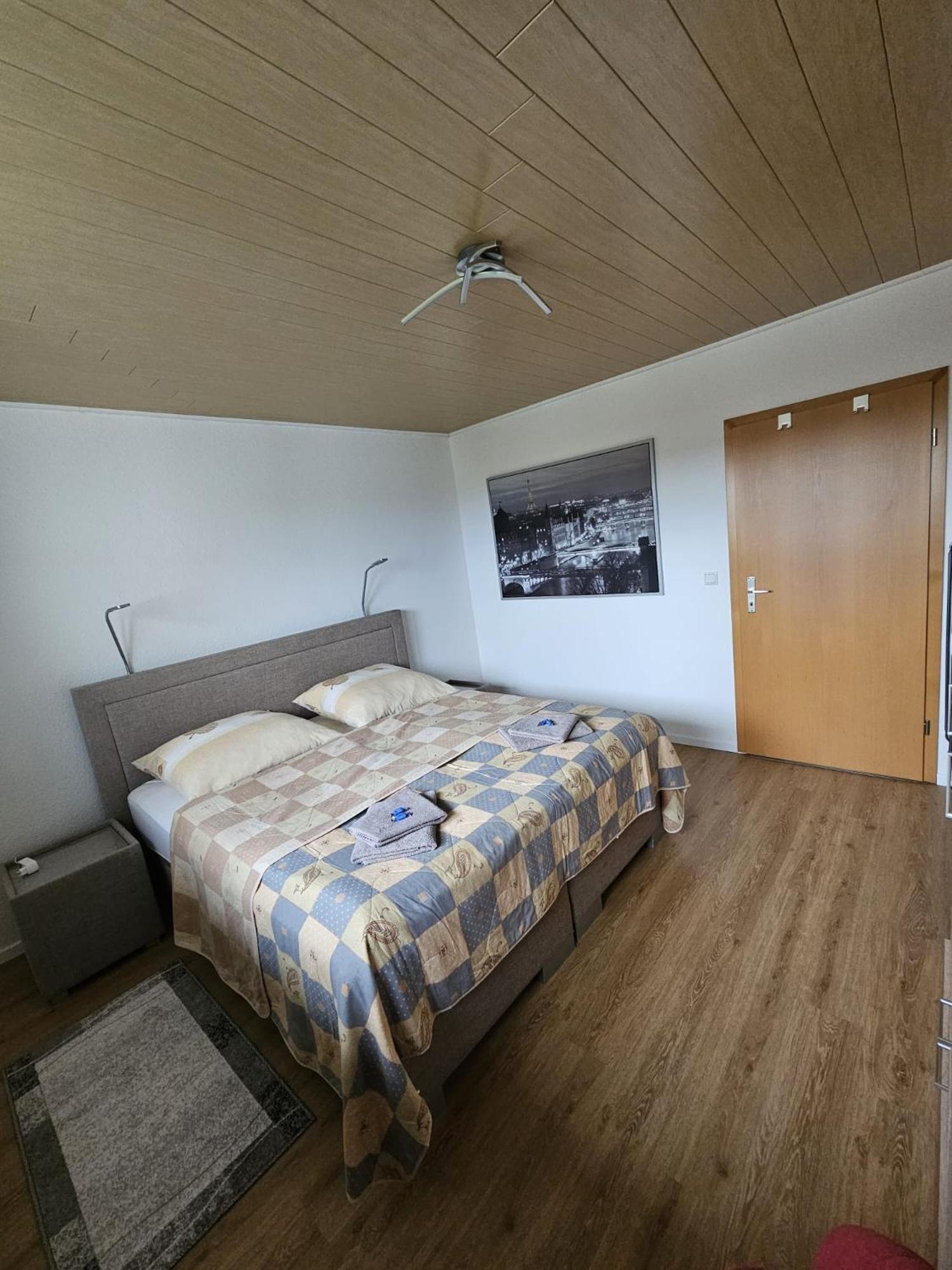 Ferienwohnung Talblick Ahnatal エクステリア 写真